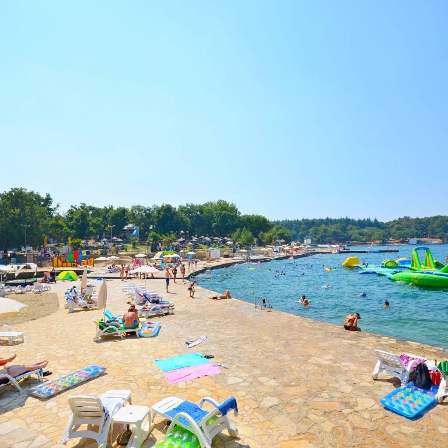 Apartment Vesna Πόρετς Εξωτερικό φωτογραφία