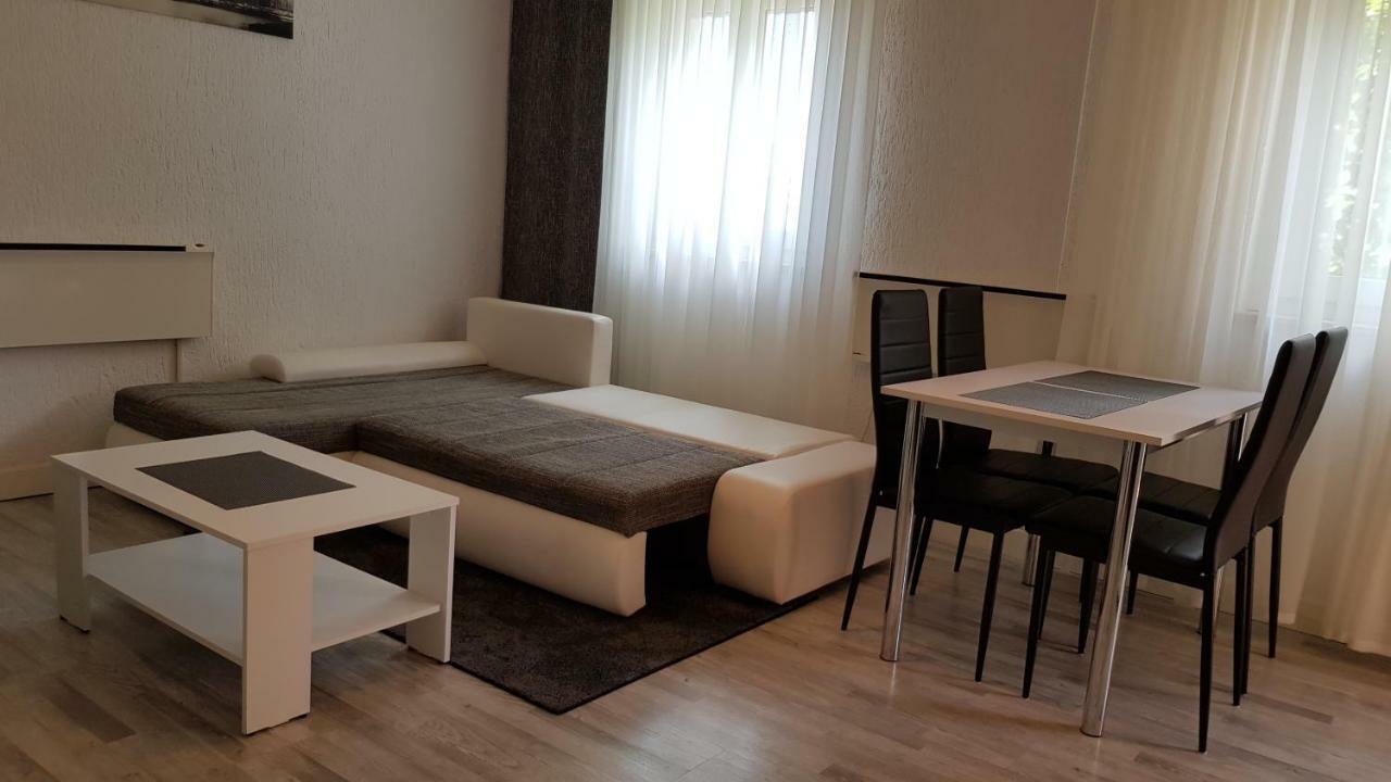 Apartment Vesna Πόρετς Εξωτερικό φωτογραφία
